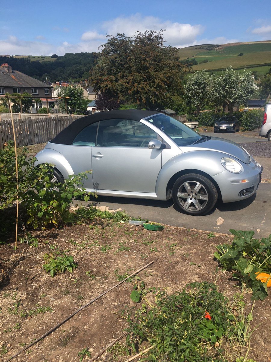 ClassicGermans's tweet image. 🚗 11 years of loving care, everything works perfectly!
🌟 Long MOT until 2026 - passed with NO advisories
🛞 Two brand new tyres + convertible fun
⚡ Last chance at £1495 - must go in 24hrs!
#VW #ConvertibleLife

ukcardata.co.uk/c/fyr-volkswag… #ad