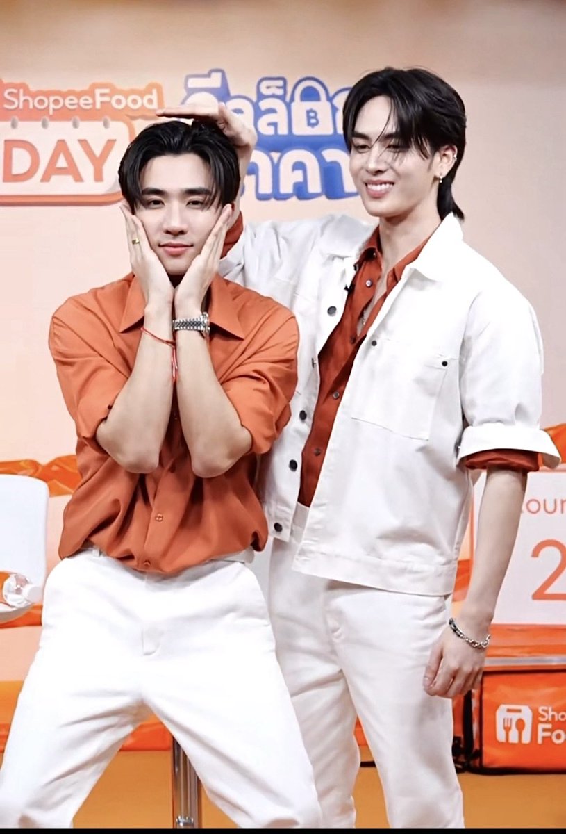 PERTH TANAPON OFFICIAL TH (@perthofficialth) on Twitter photo PERTHSANTA HUNGRY HOURS
#ShopeeFoodxPerthSanta
#PerthSanta #เพิร์ธแซนต้า
#PerthTanapon #Santapp
ขอขอบคุณ <a href="/ShopeeFoodTH/">ShopeeFood TH</a> ที่เชิญเพิร์ธแซนต้า มาร่วมไลฟ์ในครั้งนี้ ไลฟ์วันนี้เต็มไปด้วยความสุขและรอยยิ้มตลอดทั้งกิจกรรมเลยครับ
และขอขอบคุณแฟนคลับทุกท่าน PERTHSANTA HUNGRY HOURS
#ShopeeFoodxPerthSanta
#PerthSanta #เพิร์ธแซนต้า
#PerthTanapon #Santapp
ขอขอบคุณ <a href="/ShopeeFoodTH/">ShopeeFood TH</a> ที่เชิญเพิร์ธแซนต้า มาร่วมไลฟ์ในครั้งนี้ ไลฟ์วันนี้เต็มไปด้วยความสุขและรอยยิ้มตลอดทั้งกิจกรรมเลยครับ
และขอขอบคุณแฟนคลับทุกท่าน