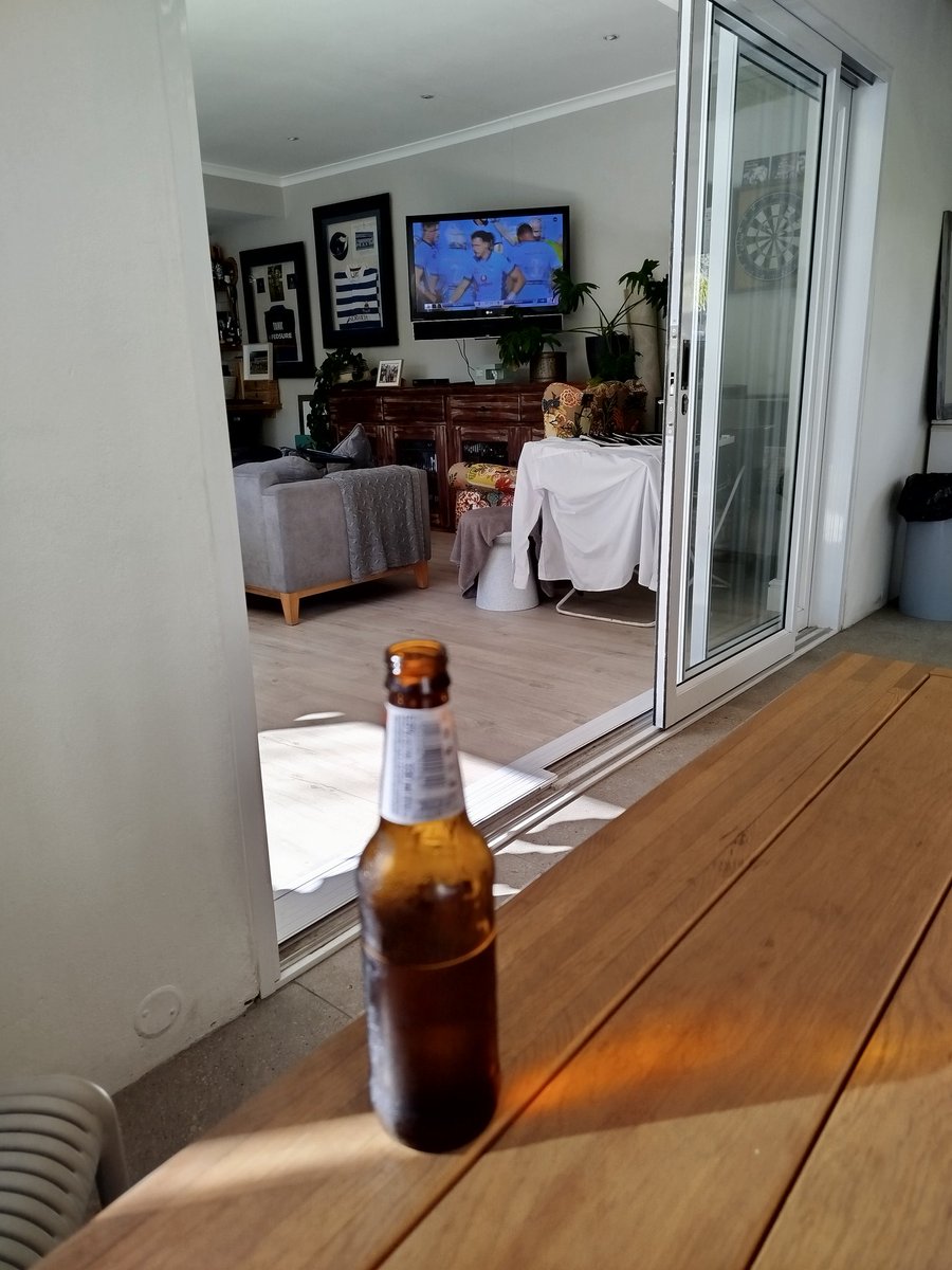 Got to love a little Sunday rugga ...