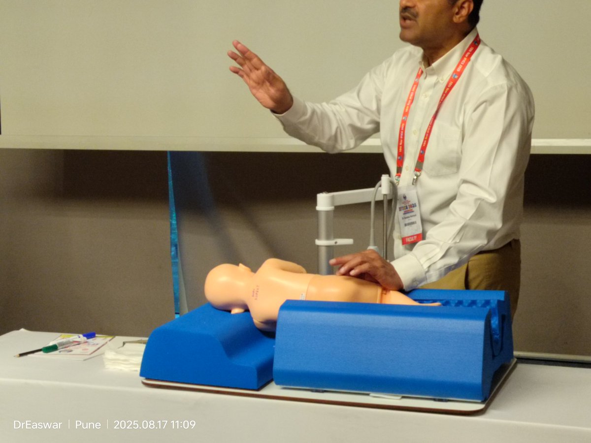 childortho's tweet photo. Lovely to be part of the #Cardiff #Graf #DDH #Ultrasound course at #IFICS
#hipdysplasia #screening
#medtwitter https://t.co/iygbxiczZS