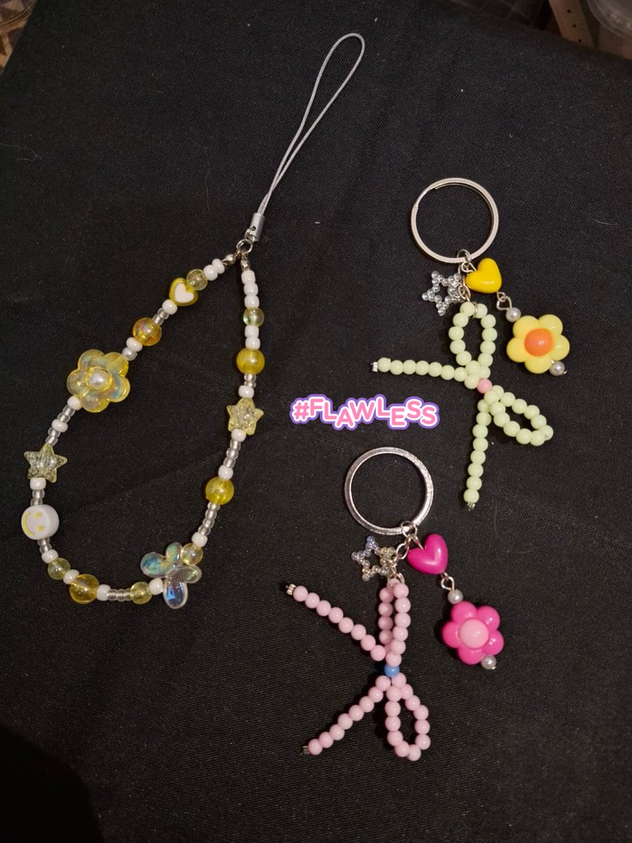 sakuragenovevaa's tweet photo. 17annya mau udahan tp promo beadsnya belum udahan, jangan lupaaa berburu promo &amp; custom aksesoris favorit kalian di akuu🪄
yg mau order biat souvenir &amp; hadiah kecil - kecilan jg bisa bgt nii, lumayan lebih hemattt jajannya🤩✨️ https://t.co/ACAYdzqV60
