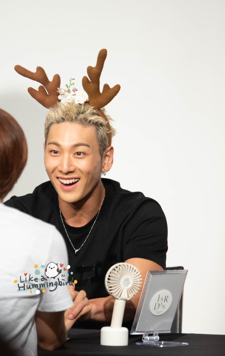 hummingbird0721's tweet photo. 250816 #백호 #BAEKHO #트리셀 #TREECELL #팬사인회
팬보고 웃고 놀라고 즐거워하는 사슴왕자!! https://t.co/zHLJFJu38f