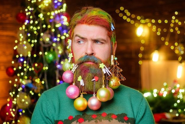 버크족장님크리스마스트리사건
: 크리스마스에 어린 제퍼와 너핑크가 트리 대신 히컵 수염을 장식해 라이더들이 개처웃엇던 사건이다.