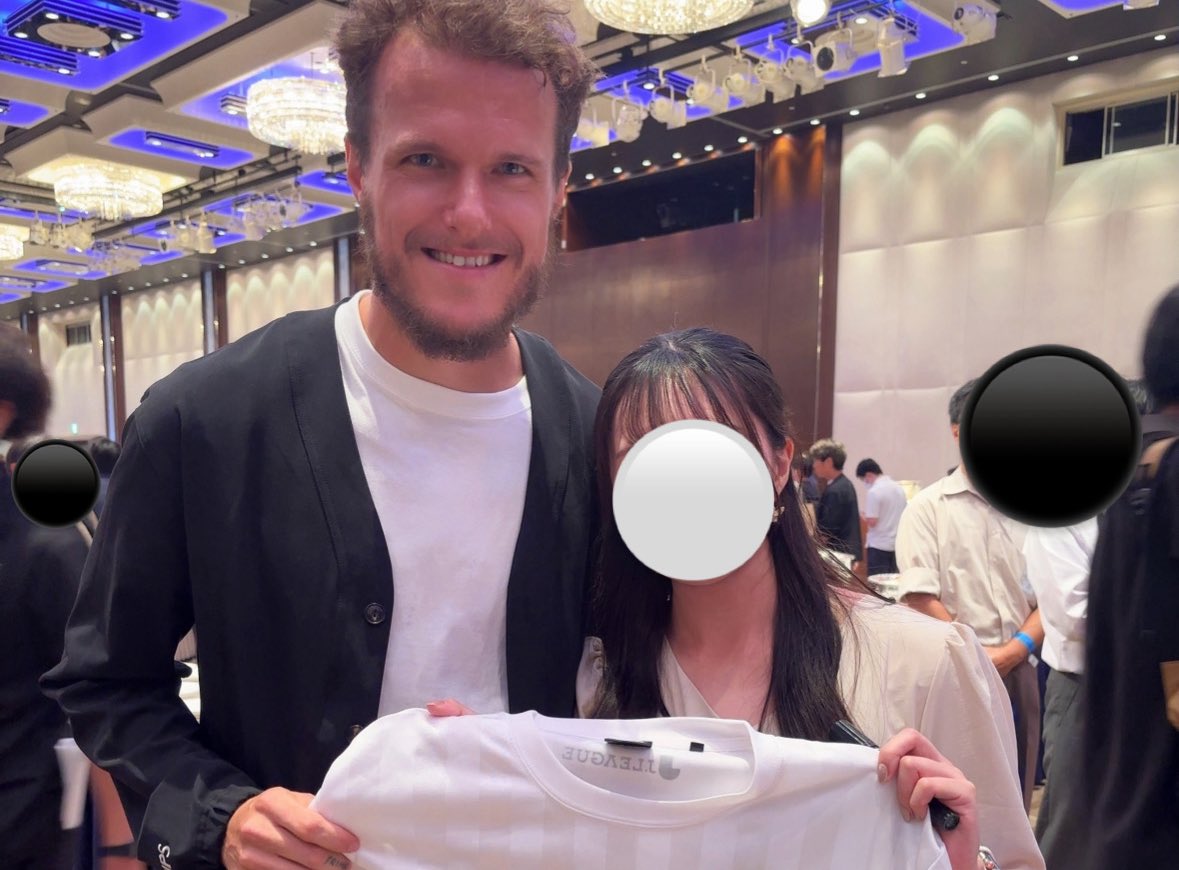 ____fcr's tweet photo. 人生初の交歓会、いろんな選手とふれあえてこんなに最高だと思わんかった🥹🥹
みんなありがとうねえ🫶

無事、来年ユニ候補まみれになりました。幸せ。
#fctokyo https://t.co/8BJi4iw8QS