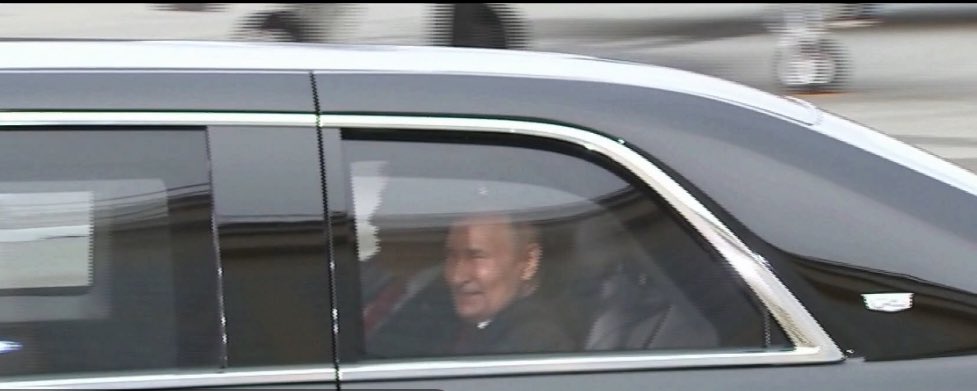 Лимо-д суусийм байх,😅😎