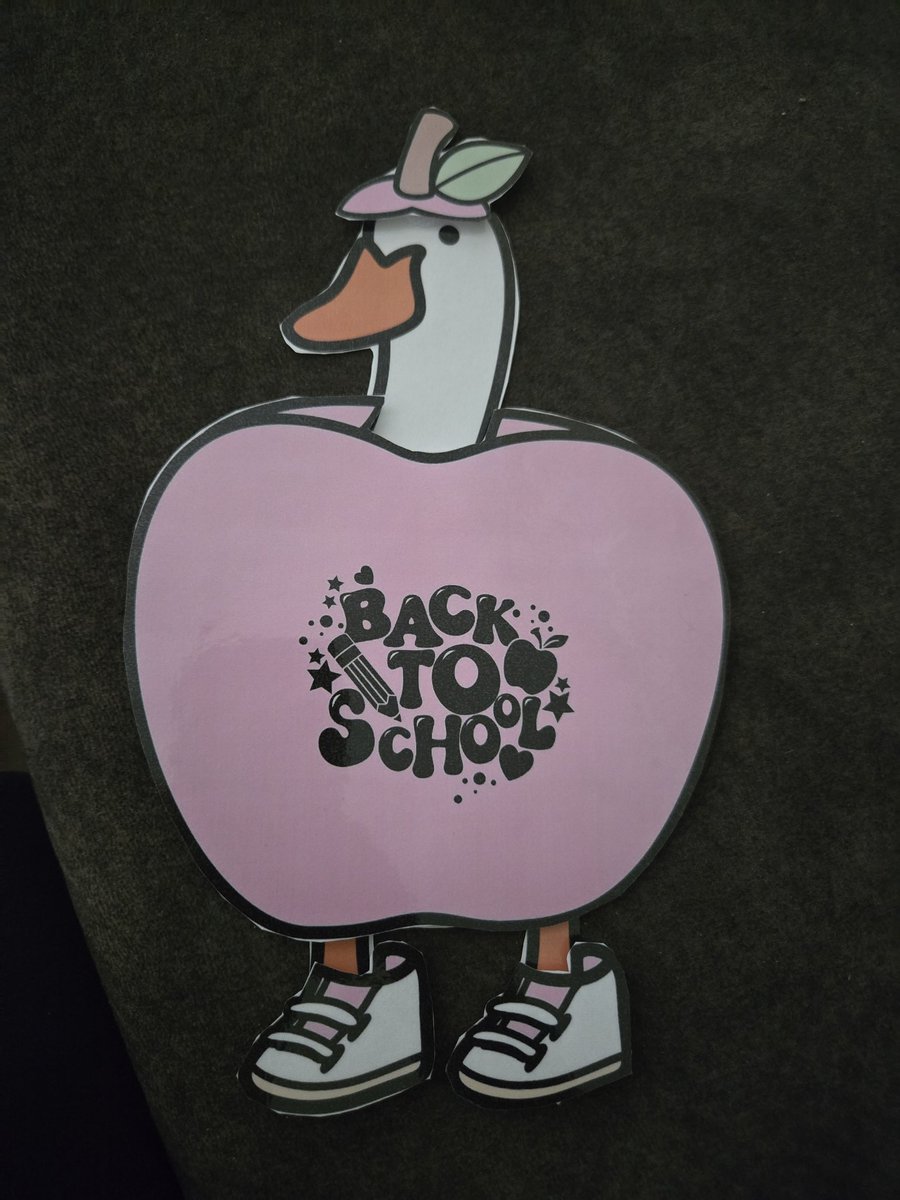 Katie (Mrs. B 🐝) tweet media