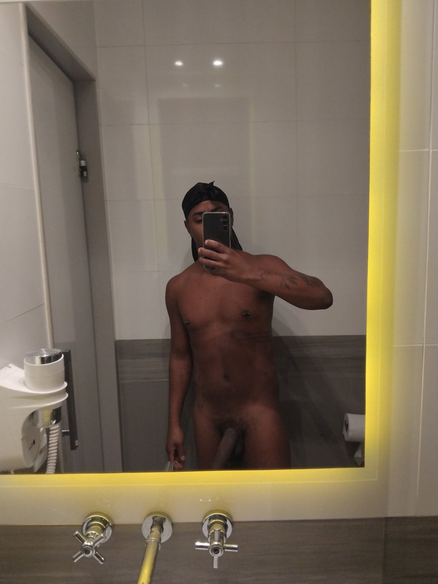 Putodotado24cm's tweet photo. Bora pra mais um dia de trabalho https://t.co/o7RdBaBeqo