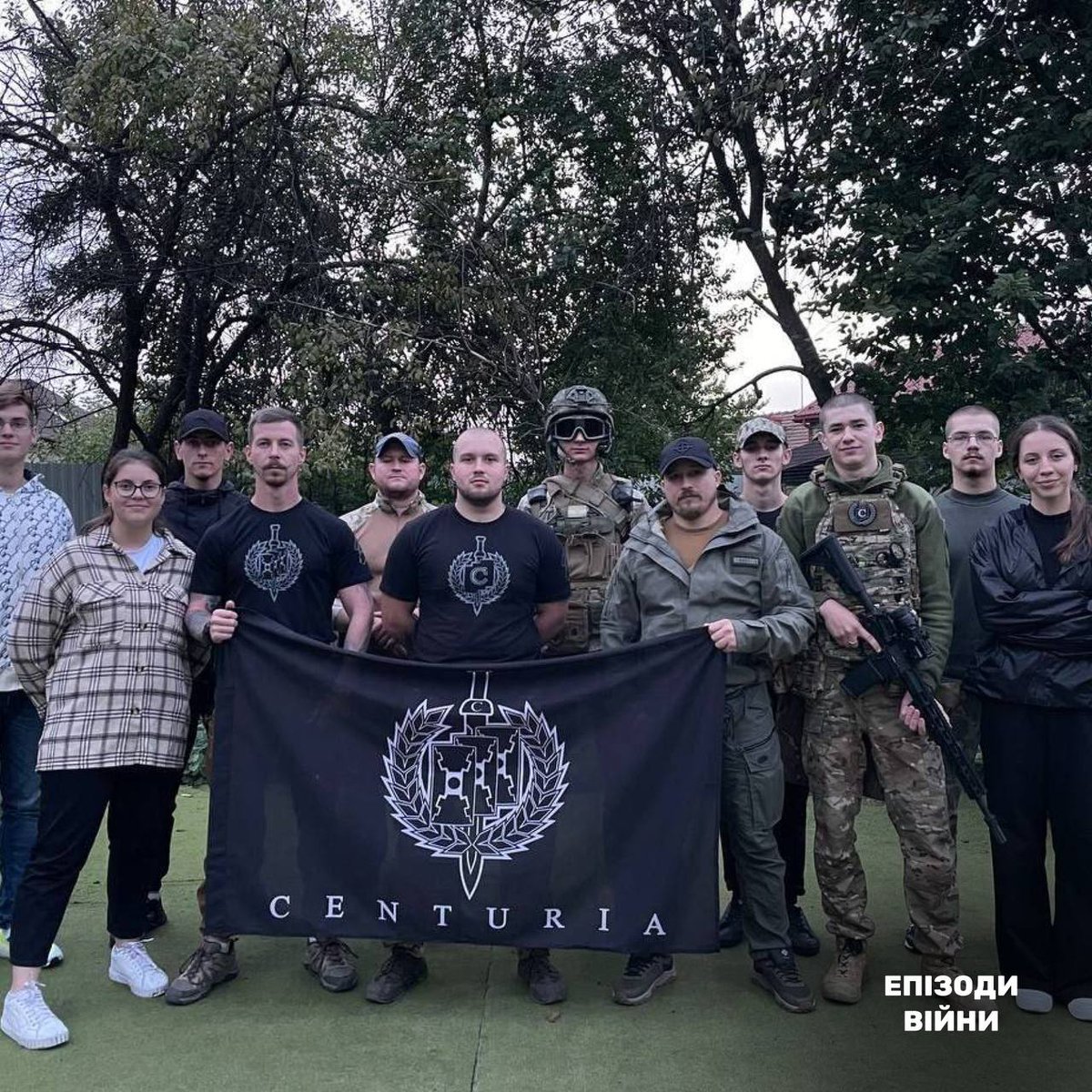 Glorification of Nazi collaborators in the 3rd Assault Brigade. 

While Ukrainian members of this Brigade mostly celebrate the Waffen-SS Division Galicia, their Russian comrades-in-arms prefer to glorify Vlasov’s Army. 

Take “Pomor,” for example — a man who, at the start of the