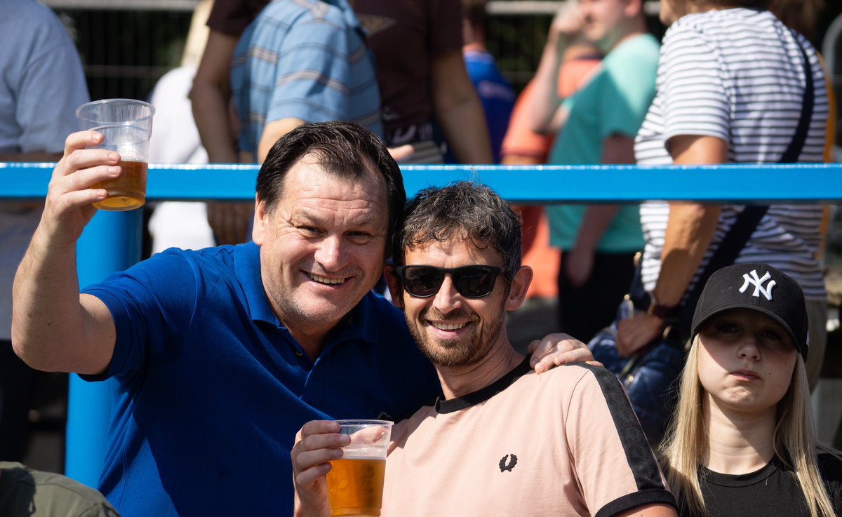 A few of the fans around the bowerfold yesterday 🫶🏻💙

<a href="/StalyCelticFC/">Stalybridge Celtic</a>