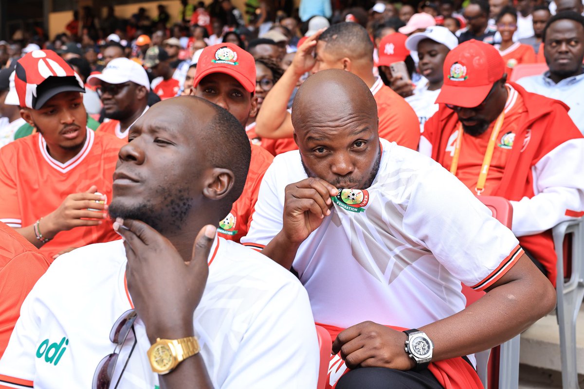 GetembeTV's tweet photo. President William Ruto and ODM Leader Raila Odinga among leaders at Kasarani watching Kenya vs Zambia match that has just ended!
#getembetv #football #gusiinews #HarambeeStars #TotalEnergiesCHAN2024 #KenyaNews #kenya #Zambia #vybes #viralpost2025シ #GetembeDigitalApp #CHAN2024 https://t.co/9Sp2pcpGDY