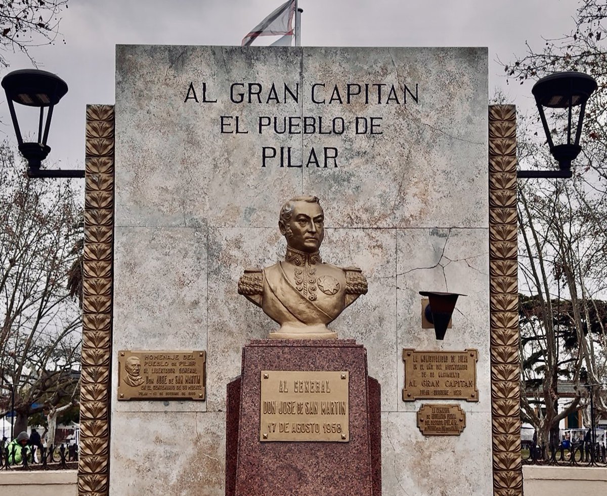 “Seamos libres, y lo demás no importa nada”. 

Honor y gloria al General José de San Martín, a 175 años de su paso a la inmortalidad.