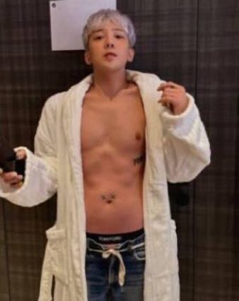 fivegallagherrr's tweet photo. grrrrr
Always like today with Ü
#HappyGday
#HappyKWONJIYONGDay
#GDRAGO https://t.co/0f77FFULJd