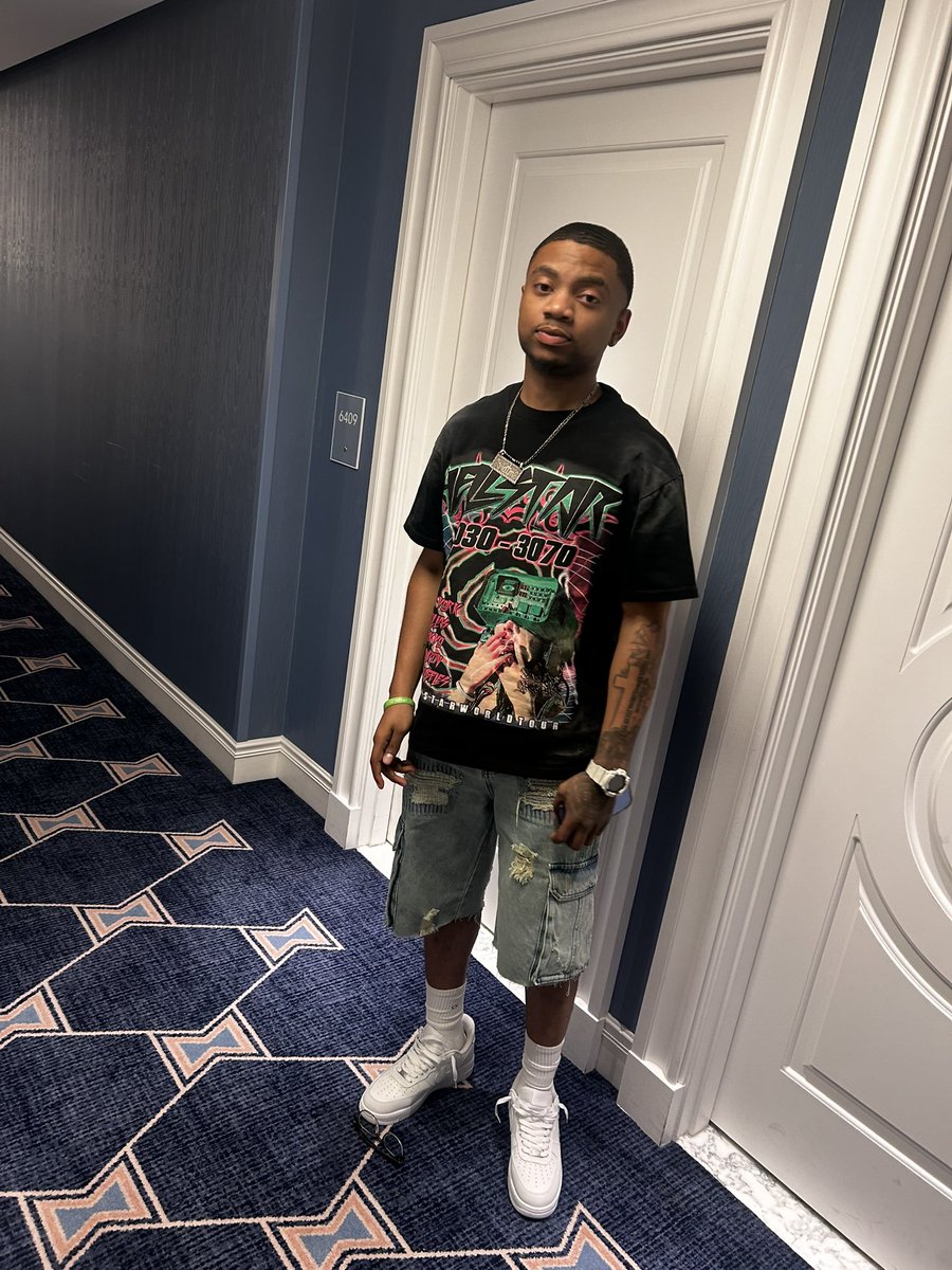 1Jayy_R's tweet photo. 🤟🏽🤟🏽….
#getoffrecordz #aatm #repost https://t.co/Zd4Br4JzWQ