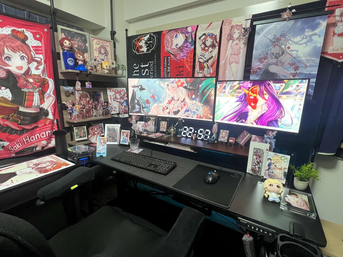 クサリ tweet media