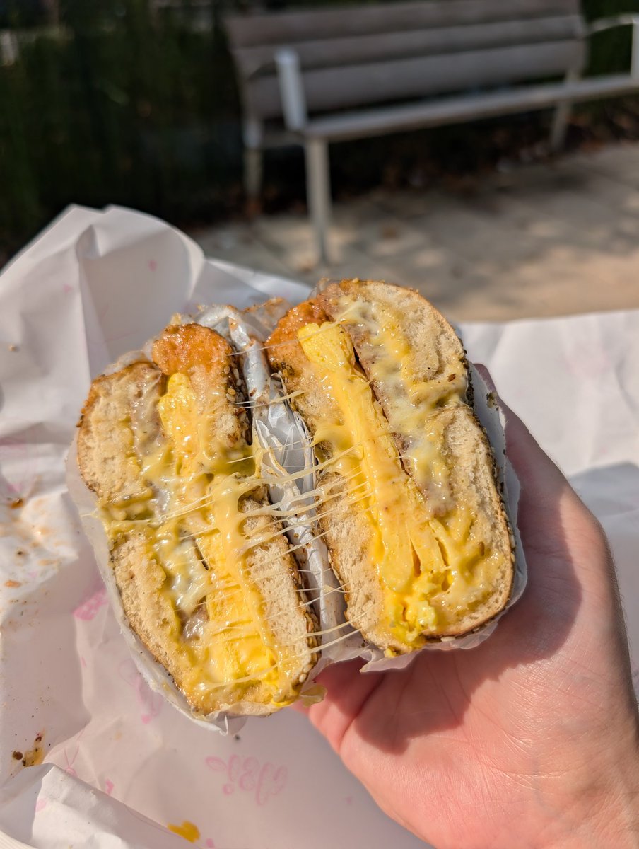 walkable bagel trailer from my new place is a dangerous discovery