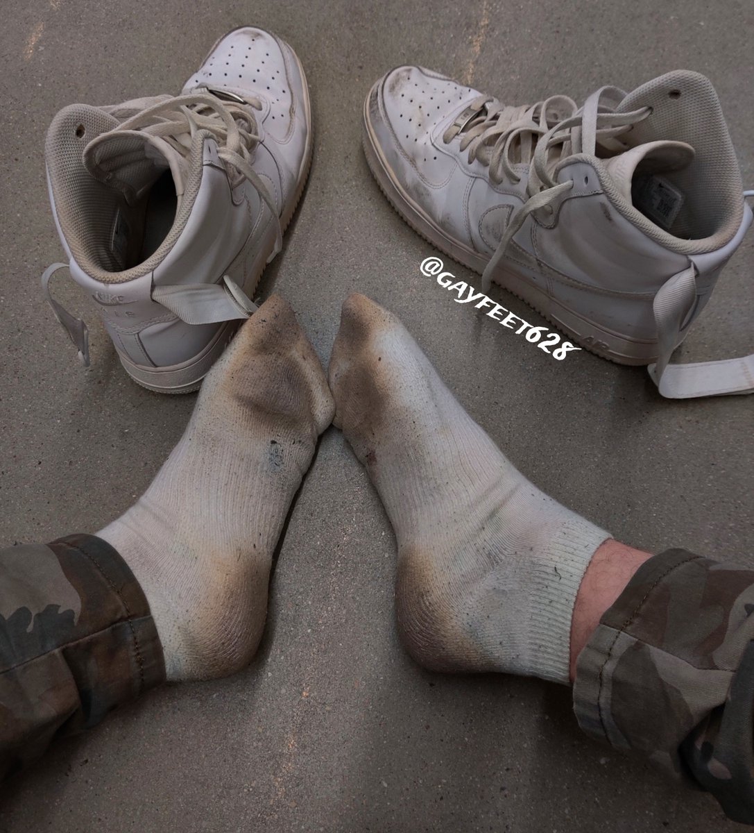 gayfeet628's tweet photo. My socks smell so good💦🥵 https://t.co/w3iEMee7k2