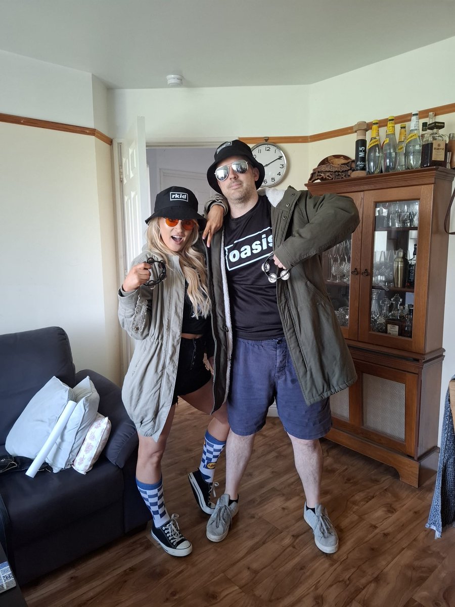 Cwhite93x's tweet photo. Oasis were absolutely amazing #biblical #madforit I am so so sad it’s over wish I could go again 🪇🪇🪇@liamgallagher @oasis @BoneheadsPage @NoelGallagher
Best day ever in Croker 🇮🇪 https://t.co/9xQrcmyySb