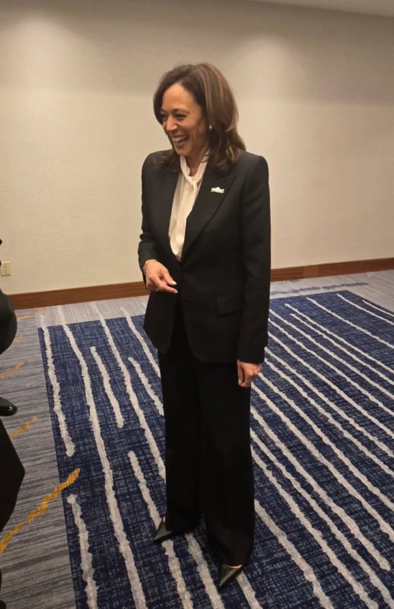 kdh4potus's tweet photo. how I missed her smile 😭 https://t.co/FnszJ1N3ra
