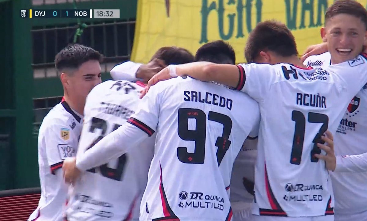 Puntazo de Newell's. Fue a buscar sumar con suplentes y lo consiguió: Fernández, Noguera y Barlasina aprobados. Golazo de Mosquera y buena pegada de Mosquera.

Ahora será clásico...
