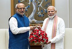Arvind Singh अरविंद सिंह (मोदी का परिवार) (@arvindvnsingh) on Twitter photo तमिलनाडु के पिछड़े वर्ग से आने वाले, स्वच्छ और मूल्य आधारित राजनीति के प्रतीक आदरणीय श्री C.P. राधाकृष्णन जी को <a href="/VPIndia/">Vice-President of India</a> प्रत्याशी बनाए जाने पर प्रधानमंत्री श्री <a href="/narendramodi/">Narendra Modi</a> जी, भाजपा अध्यक्ष श्री <a href="/JPNadda/">Jagat Prakash Nadda</a> जी एवं सभी NDA नेतृत्व को हृदय से धन्यवाद।
उनके उपराष्ट्रपति बनने से इस तमिलनाडु के पिछड़े वर्ग से आने वाले, स्वच्छ और मूल्य आधारित राजनीति के प्रतीक आदरणीय श्री C.P. राधाकृष्णन जी को <a href="/VPIndia/">Vice-President of India</a> प्रत्याशी बनाए जाने पर प्रधानमंत्री श्री <a href="/narendramodi/">Narendra Modi</a> जी, भाजपा अध्यक्ष श्री <a href="/JPNadda/">Jagat Prakash Nadda</a> जी एवं सभी NDA नेतृत्व को हृदय से धन्यवाद।
उनके उपराष्ट्रपति बनने से इस