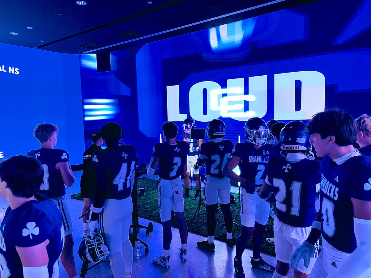 dreffectsedits's tweet photo. Countless hours of work behind the scenes for this one! Excited to share the results!👀🎥 @DCCfootball https://t.co/7h6J9Vto9S