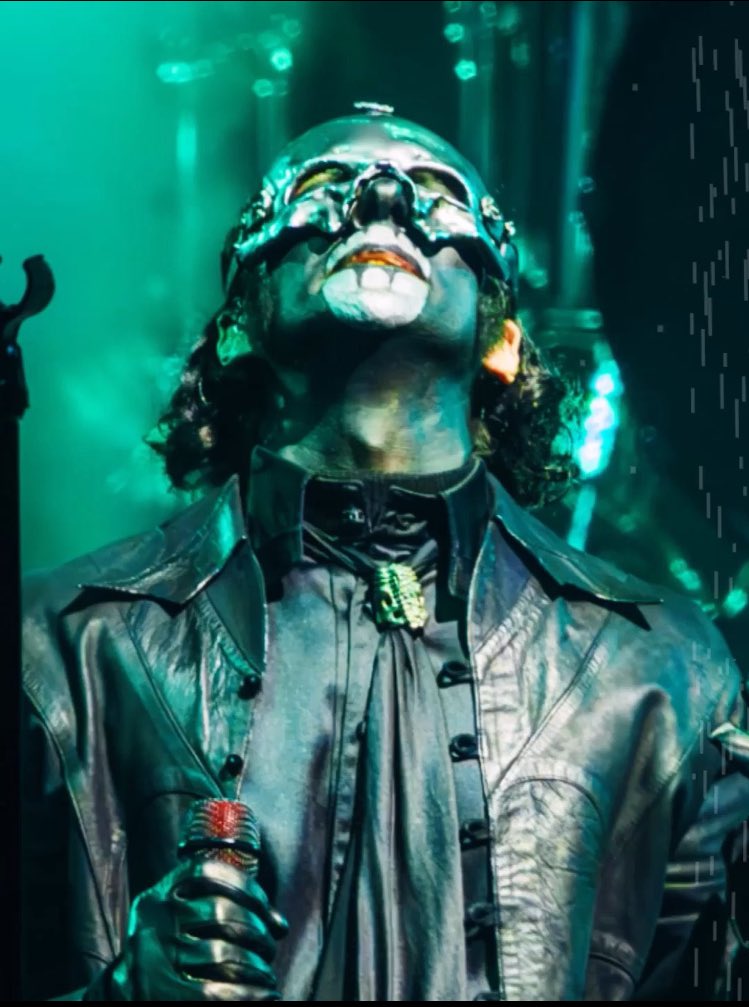 CarbonCopia⚰️ tweet media