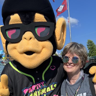 tracy winchell tweet media