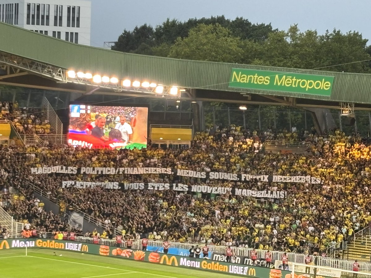 P2M44's tweet image. Et bammmmmmm !! #FCNantes #FCNPSG