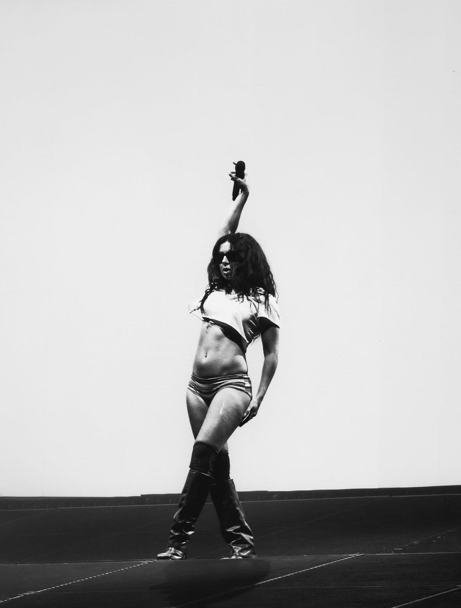 Info Charli XCX (@infocharlixcx) on Twitter photo 