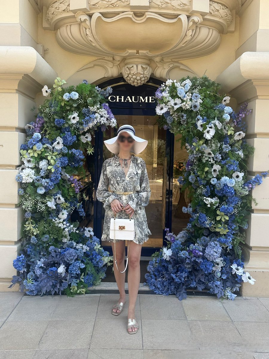 On my way to lunch ☀️