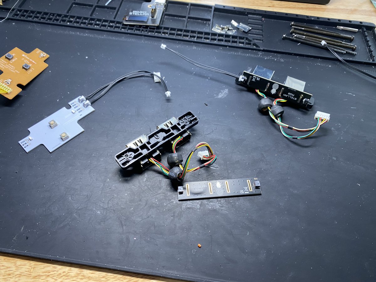 Rainy Day Retro tweet media