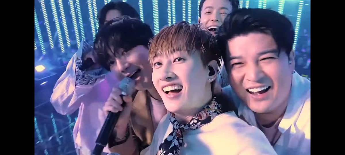 eli_hyukjaemin4's tweet photo. Ustedes son mi lugar seguro, los amo mucho mucho!!๐ญ๐ญ๐ญ๐๐๐๐
#SUPERJUNIOR #์ํผ์ฃผ๋์ด
#SuperShow7 https://t.co/5OnIeu1yFt
