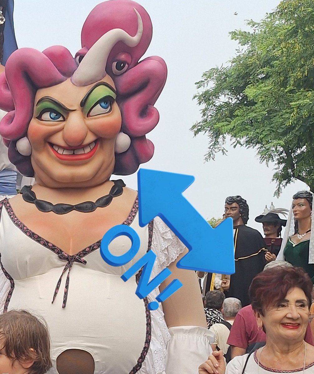 joan_ru_ca's tweet photo. Gent de #ElSerrallo, necessitem desmentir que son la mateixa persona ... tuiter, haz tu magia! #SantMagi2025 https://t.co/HCDzKRC6io