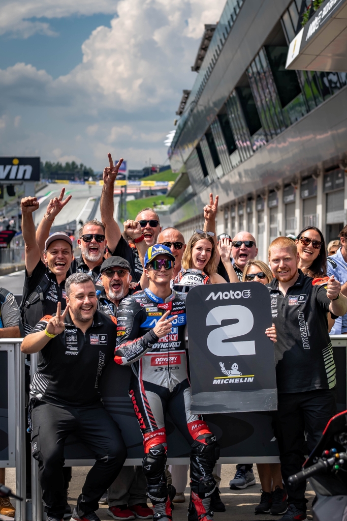 IntactGP's tweet photo. #AustrianGP #MotoE
Fantastic #DoublePodium for @hector_garzo 🏆🏆🥈🥉
@7balda finishes 2x 🅿️5️⃣ to move up to 3️⃣rd in the points table
#LIQUIMOLY #Dynavolt #IntactGP at magnificient #RedBullRing https://t.co/kxbJTkKmtW