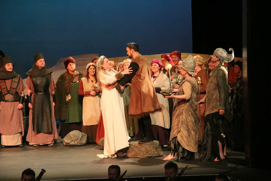 Surrey Opera tweet media
