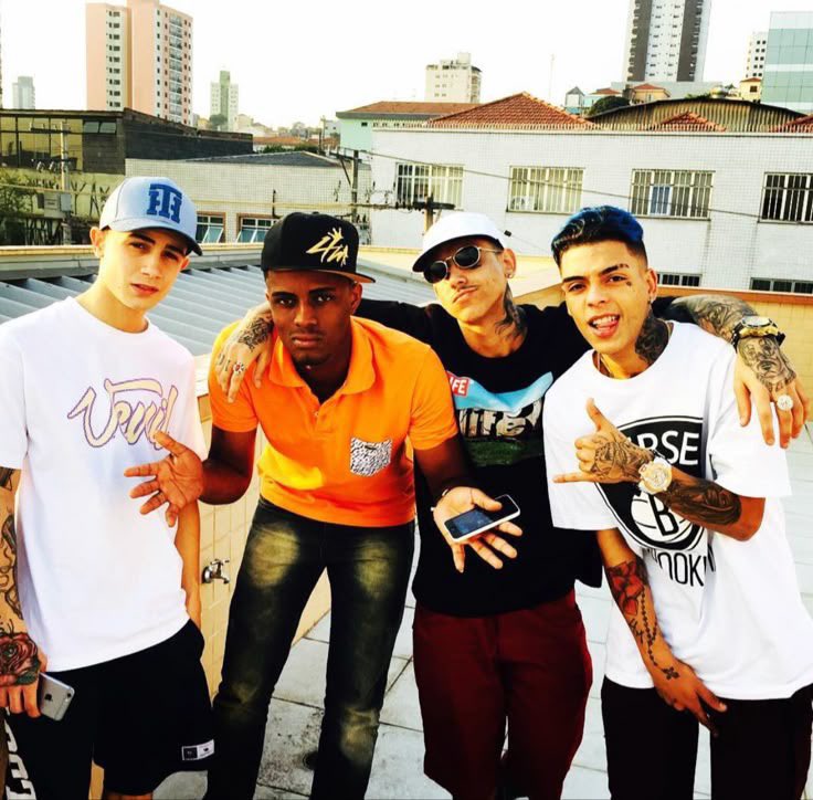 mcigoficial's tweet photo. Tropa dos 4M, quem é fã? https://t.co/sfCyclOhIE