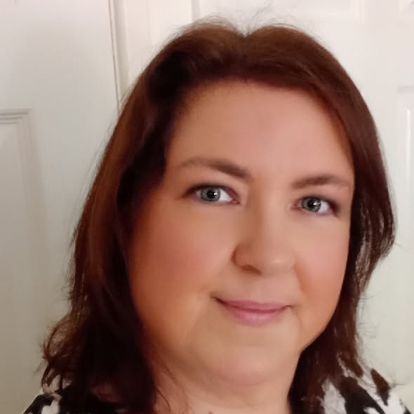 DeeChamberlain9's tweet photo. #NewProfilePic https://t.co/tP8XGJIYHH