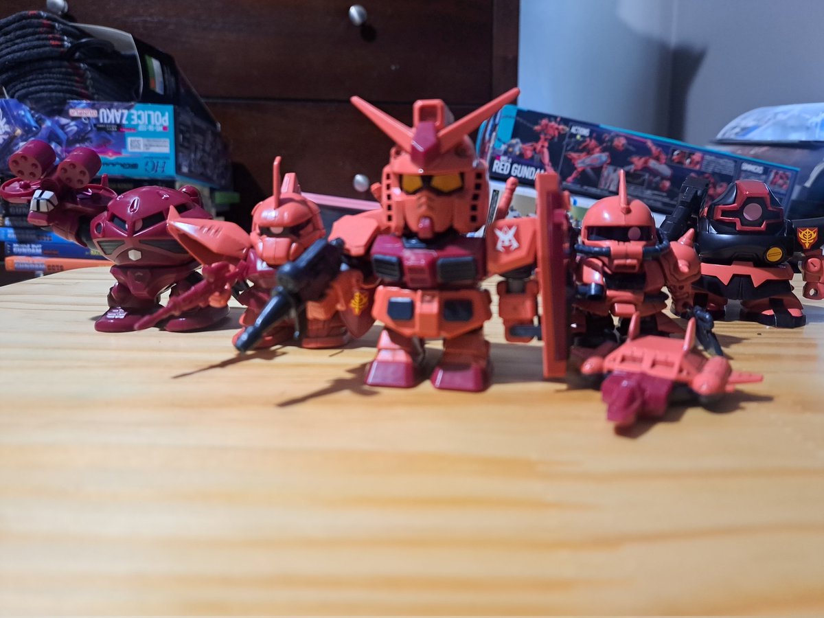 This was a fun little set. It's funny to see a Char Custom Core Booster and Fanfan, though.