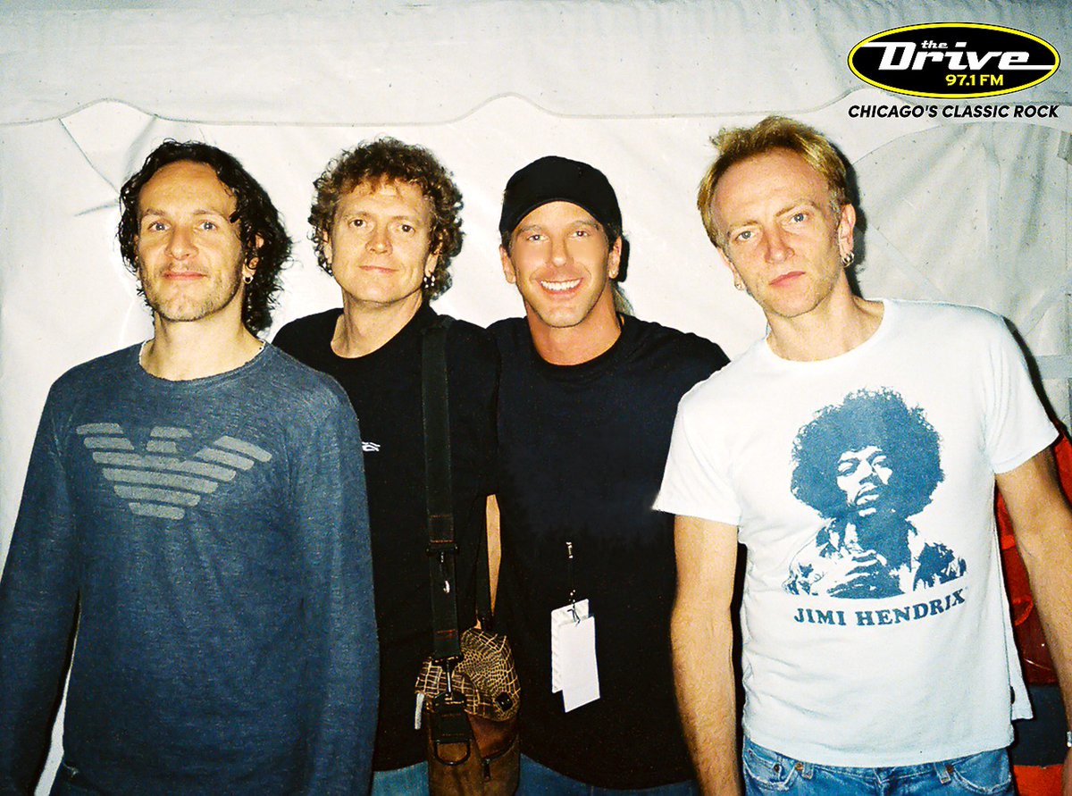 Jackpot! 🤯Win a trip to see #DefLeppard (me hangin' with some of the guys from the band here) in #LasVegas 12noon-5pm today on #Chicago's Classic Rock 97.1 The Drive! 🎶🤞😎🎶

Full details:  tinyurl.com/9vk9nuh2