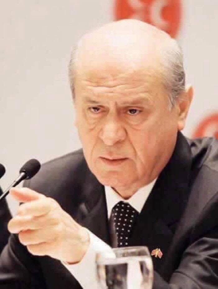 Her kabalığı,her saldırganlığı sineye çekecek acziyete sahip hiç değiliz.

Ayağımıza basan olursa, uyarıyorum aklını başından alırız.

Ülkücü Hareketin Lideri
Devlet BAHÇELİ