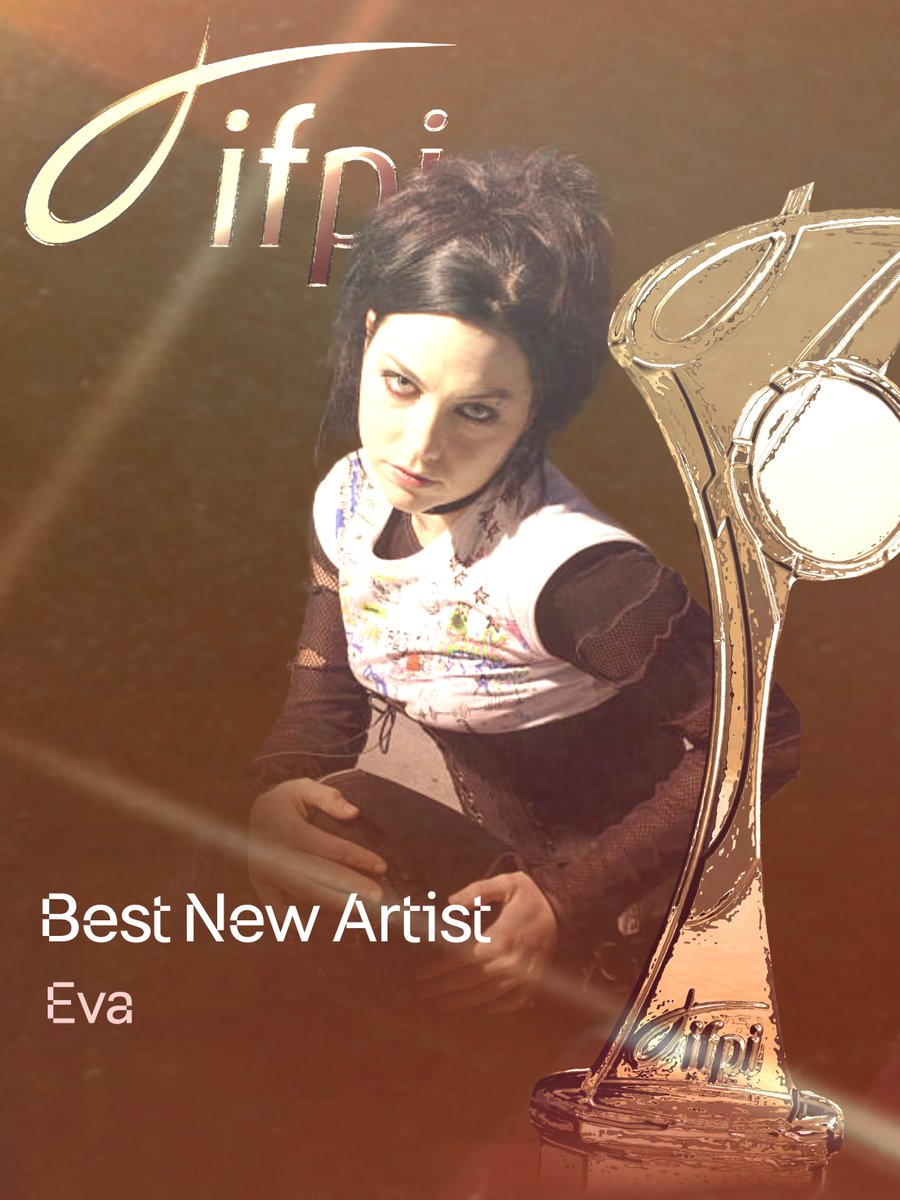 SquadB2B's tweet photo. 🏆| Eva vence o prêmio honorário de Best New Artist no #IFPI #EndYear. Parabéns @Flor_Germanotta! https://t.co/TaErCNMyHd