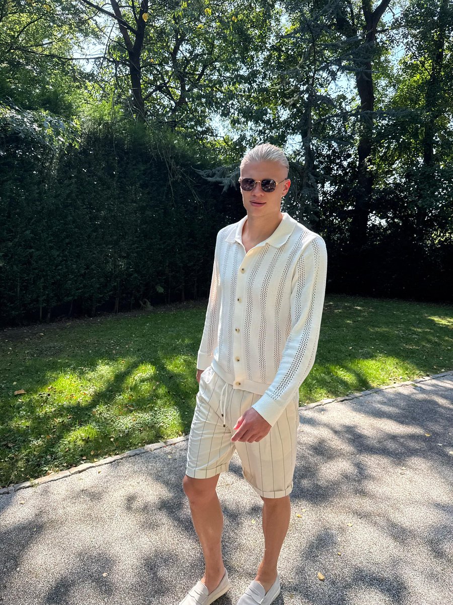 ErlingHaaland's tweet photo. 𝙎𝙪𝙣day ☀️ https://t.co/LVcHvivKWC