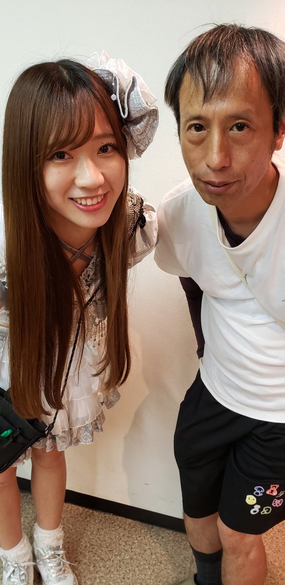 singous46's tweet photo. お盆休みが終わる。
9日間 8/9-8/17
3 #ミラクルファンファーレ
1 #夏空のオリオン
2 #手羽先センセーション
6 #お願いフルハウス
2 #GeMuse
1 #FULITBOX
2 #花いろは
2 #DreamingMonster
のライブを楽しんだ。
写メ含め16人とお話した。 https://t.co/TOGGVmNJST