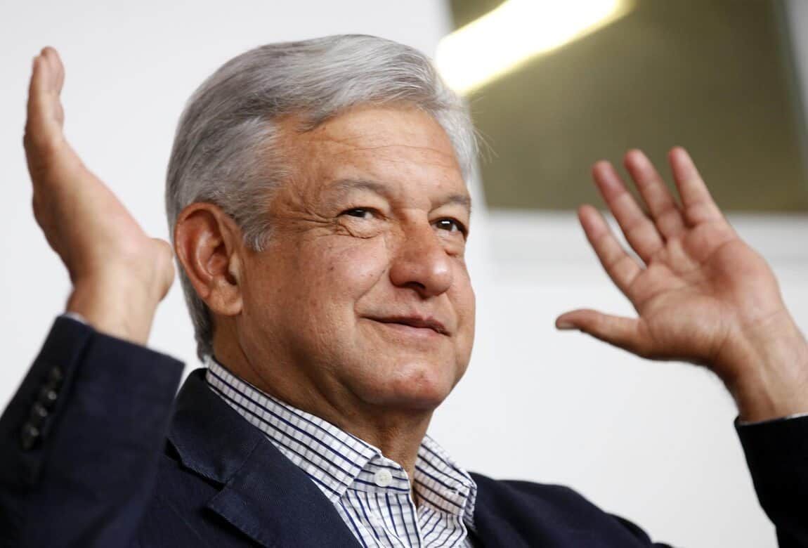 ADN Coahuila (@adn_coahuila) on Twitter photo López Obrador sepulta a la democracia mexicana buff.ly/KWkvVLl a través de <a href="/ElPeriodicoSal/">Periódico deSaltillo</a> Saltillo #Coahuila #Torreón #PRI #PAN #Morena <a href="/XochitlGalvez/">Xóchitl Gálvez Ruiz</a> <a href="/CarlosLoret/">Carlos Loret de Mola</a> <a href="/CiroGomezL/">Ciro Gómez Leyva</a> <a href="/acostanaranjo/">Guadalupe Acosta Naranjo</a> <a href="/lrubiof/">Luis Rubio</a> <a href="/JACrespo1/">José Antonio Crespo</a> <a href="/ConFeregrino/">Por La Mañana con Feregrino</a> <a href="/Codigo_Magenta/">Código Magenta</a> #ÚLTIMAHORA López Obrador sepulta a la democracia mexicana buff.ly/KWkvVLl a través de <a href="/ElPeriodicoSal/">Periódico deSaltillo</a> Saltillo #Coahuila #Torreón #PRI #PAN #Morena <a href="/XochitlGalvez/">Xóchitl Gálvez Ruiz</a> <a href="/CarlosLoret/">Carlos Loret de Mola</a> <a href="/CiroGomezL/">Ciro Gómez Leyva</a> <a href="/acostanaranjo/">Guadalupe Acosta Naranjo</a> <a href="/lrubiof/">Luis Rubio</a> <a href="/JACrespo1/">José Antonio Crespo</a> <a href="/ConFeregrino/">Por La Mañana con Feregrino</a> <a href="/Codigo_Magenta/">Código Magenta</a> #ÚLTIMAHORA