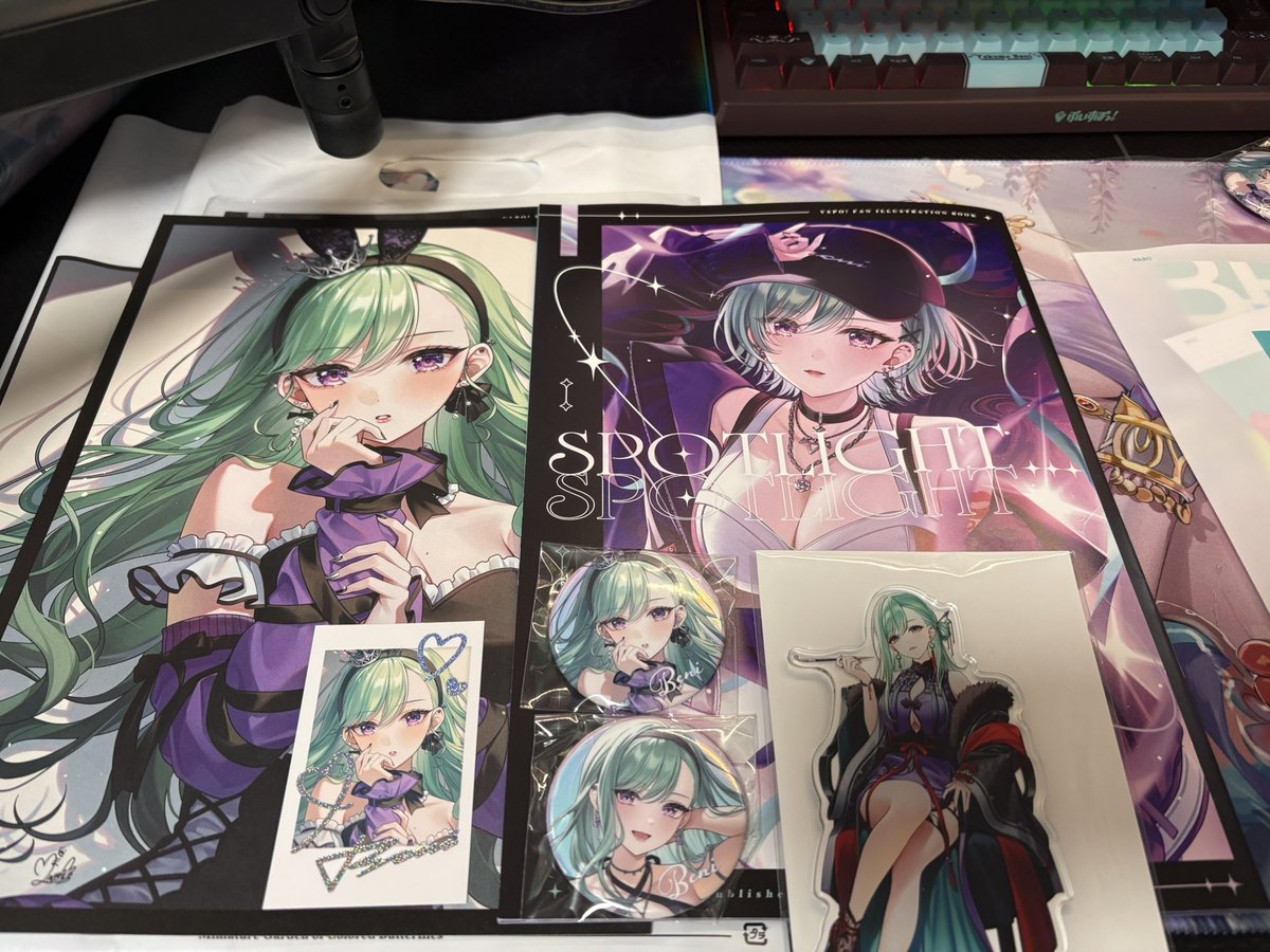 koutyansimobe's tweet photo. MAIROママの新刊
「SPOTLIGHT」拝見しました
本当に美しいイラストばかりで感動です😭
はっきり描かれている所、ぼかして書いている所が写真の様に鮮やか。
個人的に凄く好きな所が「目」深みがあって本当に引き込まれます。
今回も素敵なイラスト本ありがとうございました🥰

#MAIRO https://t.co/WGm4tZxCWp