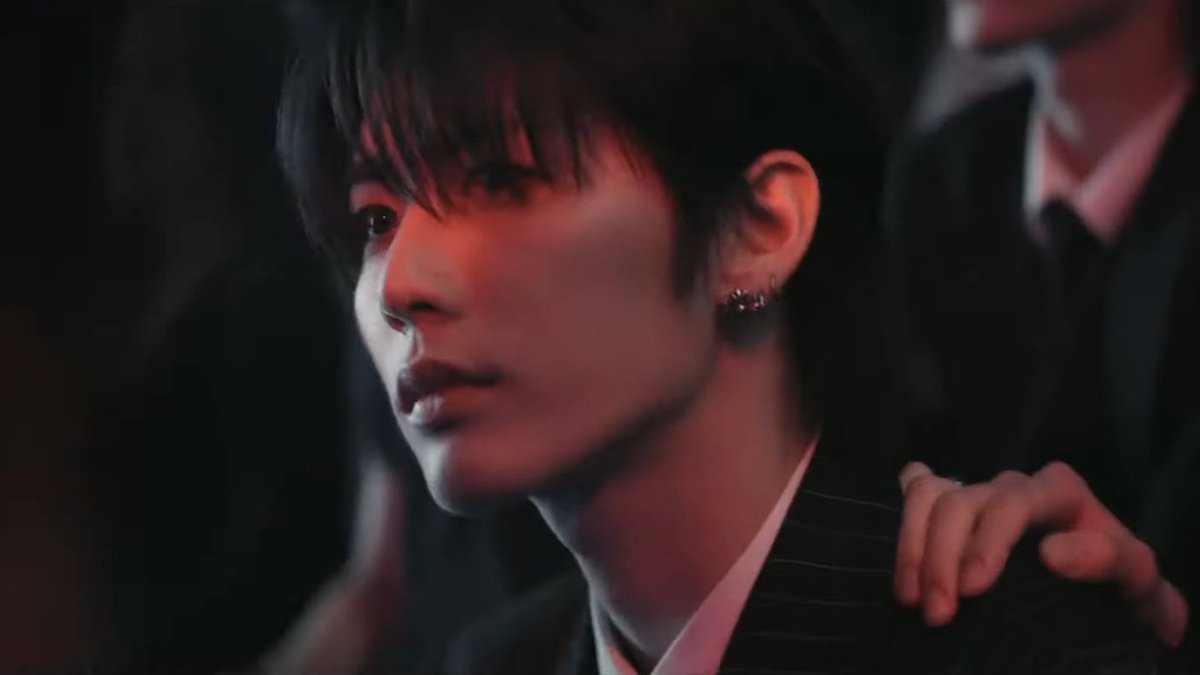 6ftsan's tweet image. HOLY SHIT BRO