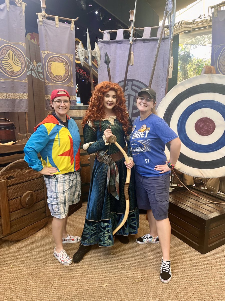 JessiBinnix's tweet photo. Had a ball with these Pixar pals ๐๐โค๏ธ
#PixarPier #PixarPlace #PixarPlaceHotel #BingBong #InsideOut #Luca #Alberto #Carl #Up #Merida #Brave #Pixar #Disneyland #Disneyland70 #PixarPals #CaliforniaAdventure #LuxoLamp #PixarBall https://t.co/8vga0tpg8y
