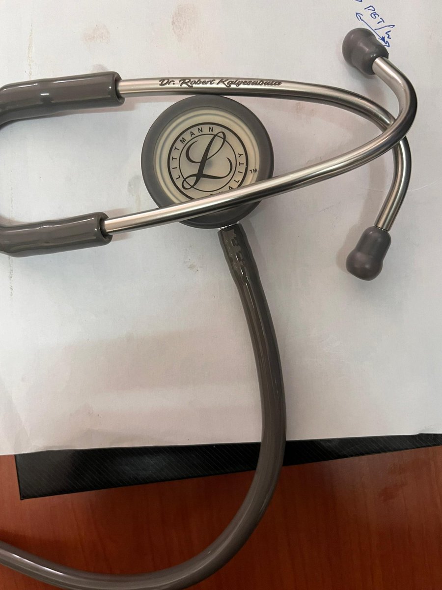 rkalyes1's tweet photo. 🔥 What were you doing in your 4th year of medical school?

👇These young medics have a great business selling  medical equipment.
This is a good way to overcome the impasse of waiting for an internship.

👉 Thanks for my Littman gift!🧧 
@MMuruhuura
@plexusprime
@eddympuuga https://t.co/22NGVNAyqD