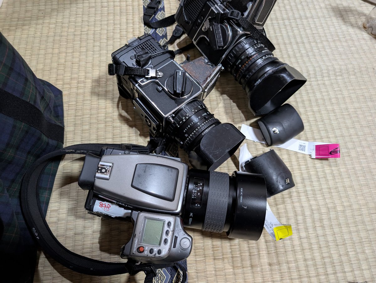 ビックサイトでお会い致しました方、ありがとうございました。
普段のイベントにはない、貴重な機会だと改めて感じました。

無事に戻れました。カメラ片付けます。ほとんどアプタスと100mmです。次は、みのおキューズモールかもしれません。