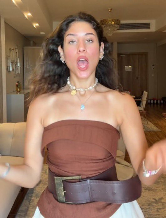 ليلى المومس🔥🔥
#ليلى_سامي 
t.me/+xENpj_v6kVg5M… جروب فنانات🔥🔥